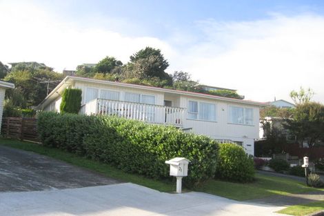 Photo of property in 23 Annan Grove, Papakowhai, Porirua, 5024