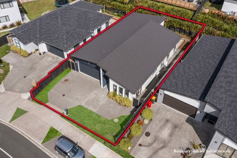Photo of property in 3 Vintry Drive, Kumeu, 0810
