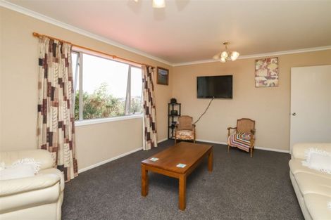 Photo of property in 182 Totara Drive, Pukete, Hamilton, 3200