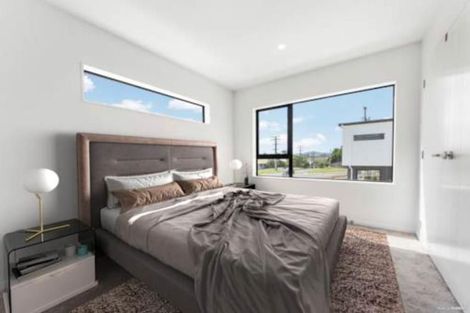 Photo of property in 67a Divich Avenue, Te Atatu South, Auckland, 0610