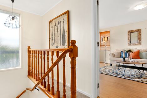 Photo of property in 6 Lemnos Place, Titirangi, Auckland, 0604