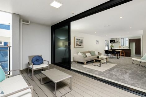 Photo of property in 2-06/424 Maunganui Road, Mount Maunganui, 3116