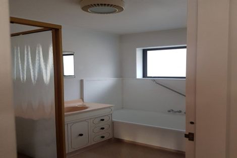 Photo of property in 52 Mcparland Street, Ebdentown, Upper Hutt, 5018