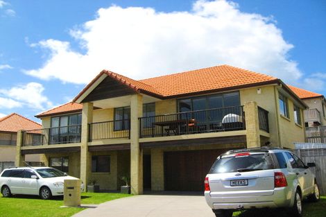 Photo of property in 11 Parkwood Crescent, Gulf Harbour, Whangaparaoa, 0930