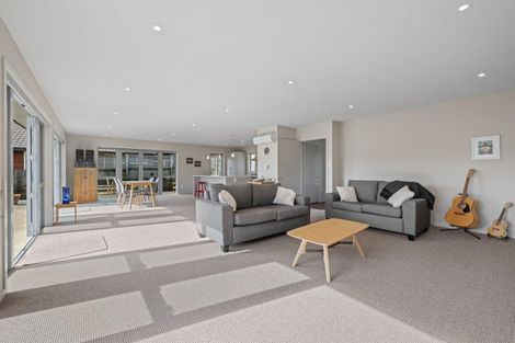 Photo of property in 4 Weka Place, Picton, 7220