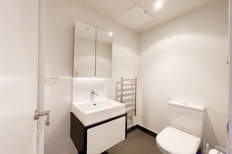 Photo of property in Queen's Residences, 1611/8 Airedale Street, Auckland Central, Auckland, 1010
