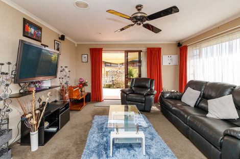 Photo of property in 66 Branigan Parade, Kelvin Grove, Palmerston North, 4414