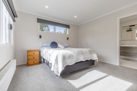 Photo of property in 11b Holyrood Terrace, Waipukurau, 4200