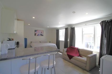 Photo of property in 4 Bell Street, Tawa, Wellington, 5028