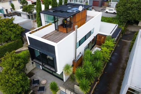 Photo of property in 1 Millbank Lane, Merivale, Christchurch, 8014