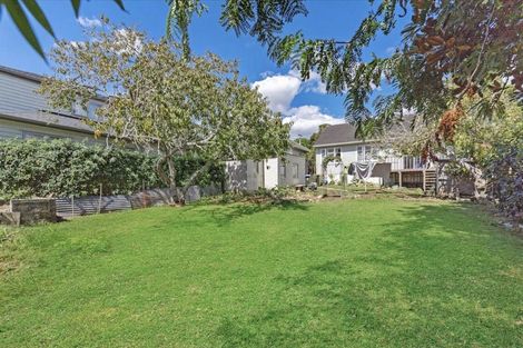 Photo of property in 5 Court Crescent, Panmure, Auckland, 1072