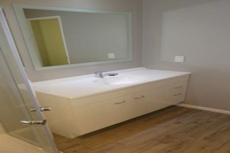 Photo of property in 6/31 Brockworth Place, Riccarton, Christchurch, 8011