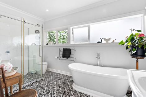 Photo of property in 57 Queen Street, Riverhead, 0820