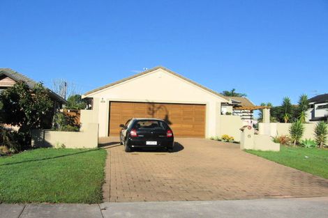 Photo of property in 6 Landing Drive, Albany, Auckland, 0632