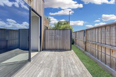 Photo of property in 1/22 Pascal Street, Palmerston North, 4410