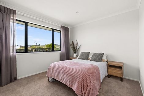 Photo of property in 10 Quarry Ridge, Poraiti, Napier, 4182