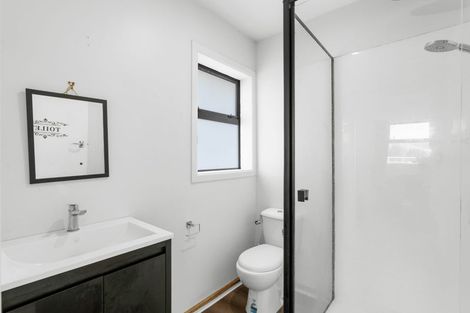 Photo of property in 13 Ontario Place, Wainoni, Christchurch, 8061