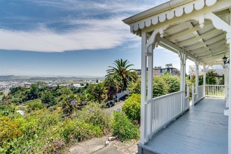 Photo of property in 11 Havelock Road, Hospital Hill, Napier, 4110