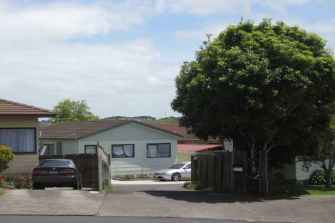 Photo of property in 2/12 Kopu Place, Clendon Park, Auckland, 2103