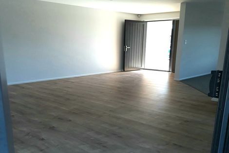 Photo of property in 14 Modello Lane, Waiuku, 2123