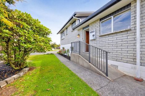 Photo of property in 18 Oberon Street, Stratford, 4332