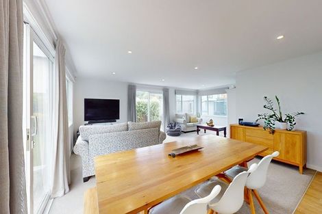 Photo of property in 92 Silverstream Road, Crofton Downs, Wellington, 6035