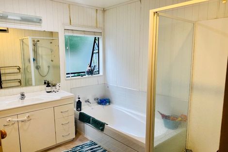 Photo of property in 2/7 Lynngate Place, Hillcrest, Auckland, 0627