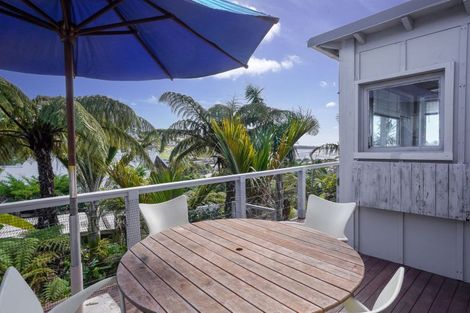 Photo of property in 84 Moncks Spur Road, Redcliffs, Christchurch, 8081