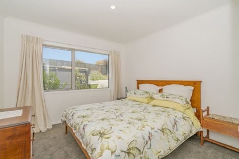 Photo of property in 20 Roseberry Place, Whitianga, 3510