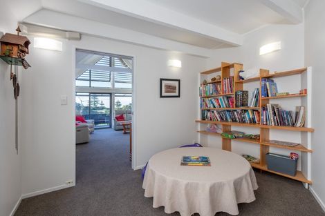 Photo of property in 1/7 Whitby Crescent, Mairangi Bay, Auckland, 0630