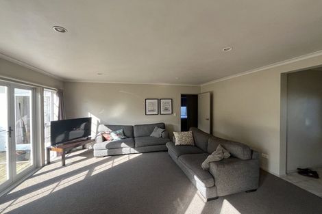 Photo of property in 8a Hinton Road, Taradale, Napier, 4112