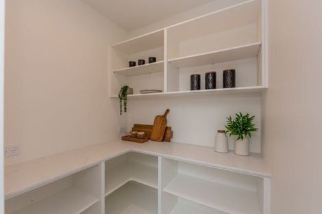 Photo of property in 23 Irvines Track, Halswell, Christchurch, 8025