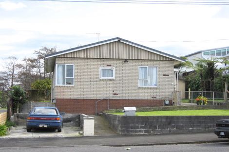 Photo of property in 36 Cutfield Road, New Plymouth, 4310