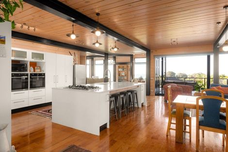 Photo of property in 8 Ngarimu Heights Row, Ngarimu Bay, Thames, 3575