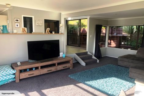 Photo of property in 37 Tanekaha Drive, Parahaki, Whangarei, 0112
