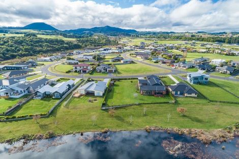 Photo of property in 5 Pukeko Way, Kinloch, Taupo, 3377