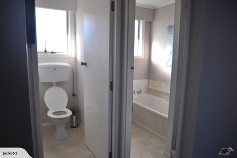 Photo of property in 88 High Street, Eltham, 4322