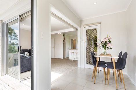 Photo of property in 2/67 Brigantine Drive, Beach Haven, Auckland, 0626