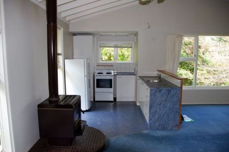 Photo of property in 62 Tio Tio Road, Miramar, Wellington, 6022