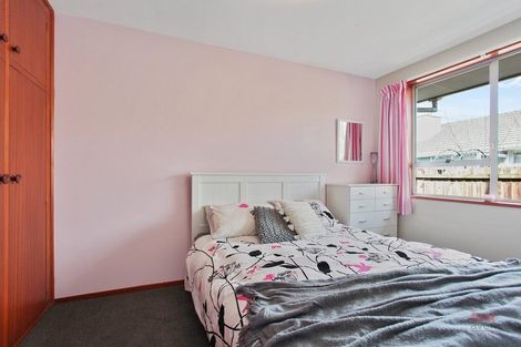 Photo of property in 2/85 Cutts Road, Russley, Christchurch, 8042