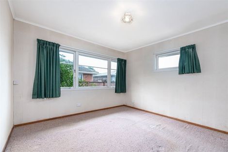 Photo of property in 40 Edwards Avenue, Henderson, Auckland, 0610