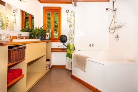 Photo of property in 189 Main Road, Allandale, Lyttelton, 8971