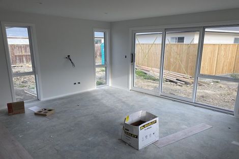 Photo of property in 18a Jupiter Street, Rosehill, Papakura, 2113