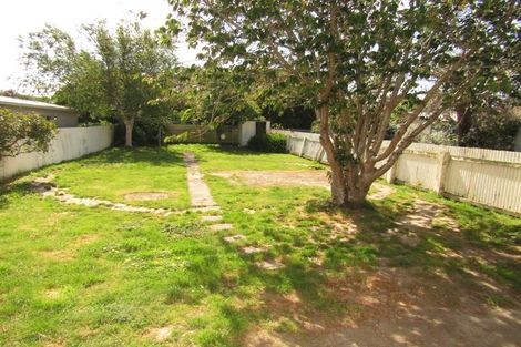 Photo of property in 37 Riverside Drive, Waiwhetu, Lower Hutt, 5010
