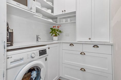 Photo of property in 12a Bains Avenue, Hamilton East, Hamilton, 3216