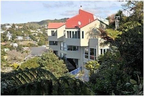 Photo of property in 51 Harbour View Road, Northland, Wellington, 6012