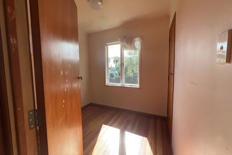 Photo of property in 105 Royal Road, Massey, Auckland, 0614