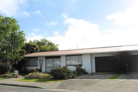 Photo of property in 15b Collingwood Place, Rangiora, 7400