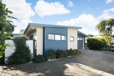 Photo of property in 13a Hillview Road, Waihi Beach, 3611