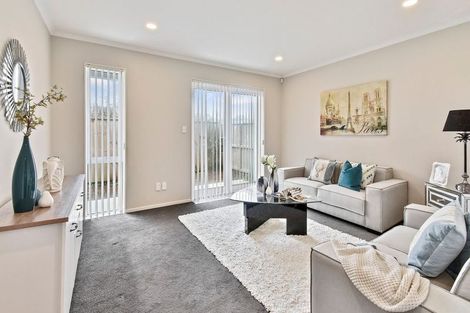 Photo of property in 12 Saddleback Crescent, Papakura, 2110